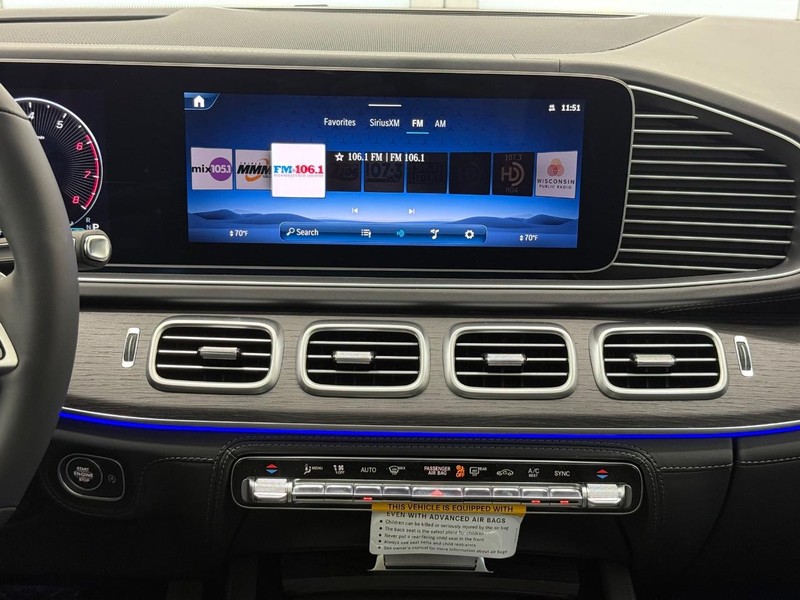 Mercedes-Benz GLE Vehicle Image 7