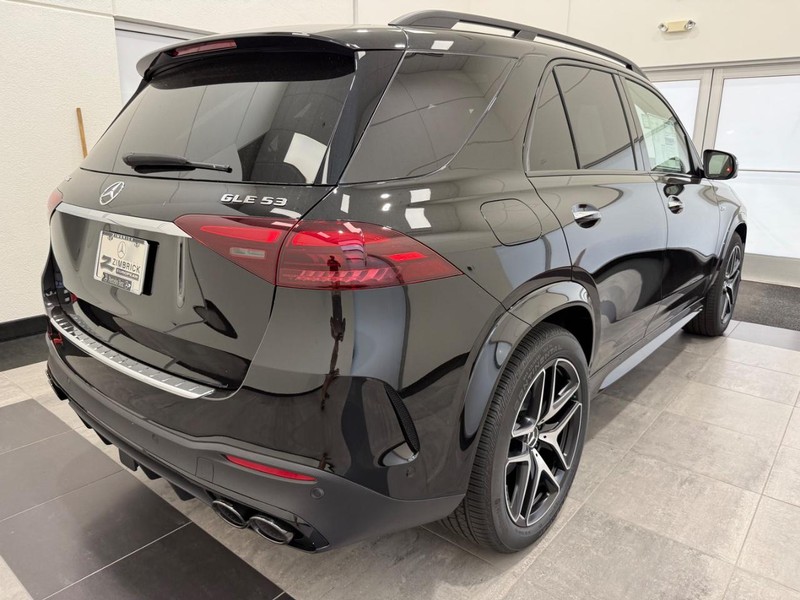 Mercedes-Benz GLE Vehicle Image 2