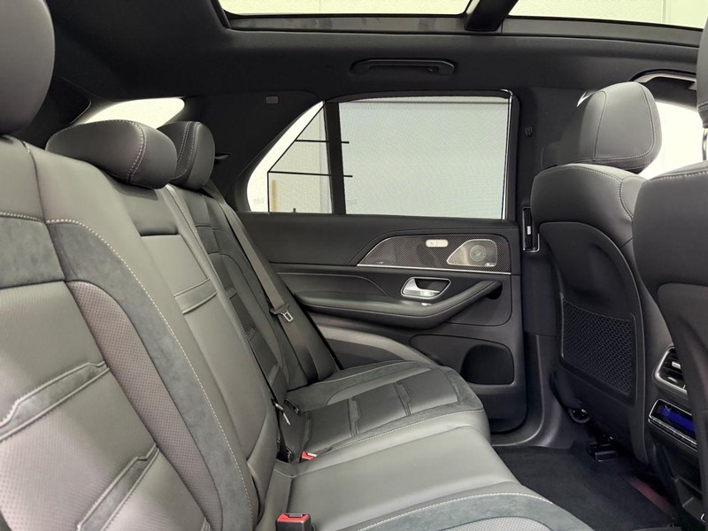 Mercedes-Benz GLE Vehicle Image 5