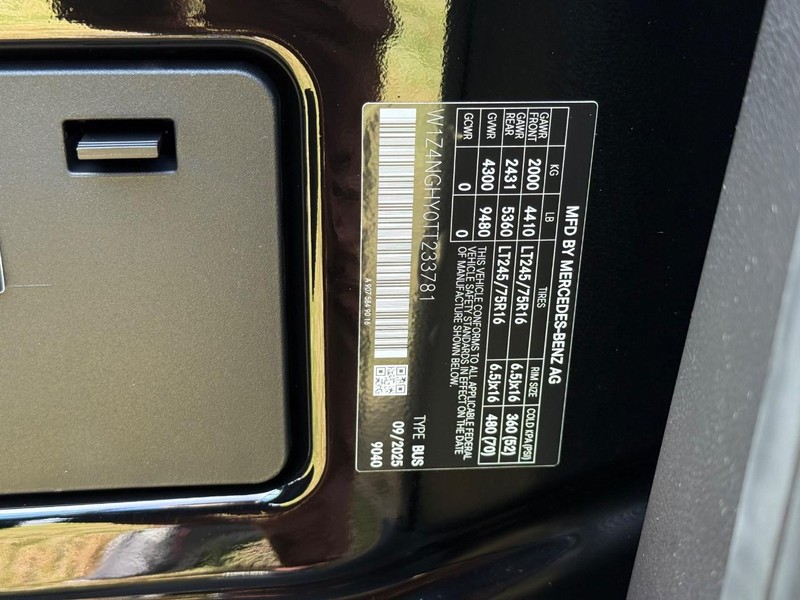 Mercedes-Benz Sprinter Passenger Van Vehicle Image 18