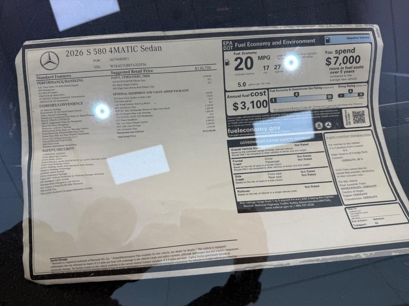 Mercedes-Benz S-Class Vehicle Image 4