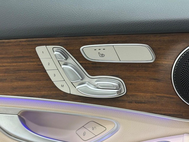 Mercedes-Benz GLC Vehicle Image 14