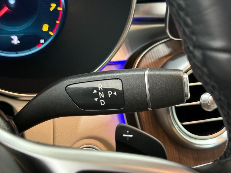 Mercedes-Benz GLC Vehicle Image 17