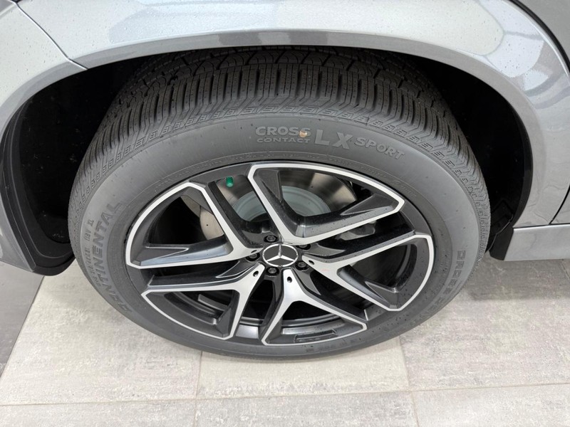 Mercedes-Benz GLE Vehicle Image 3