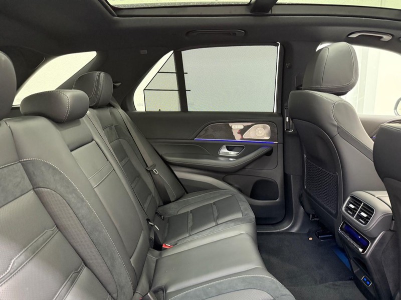 Mercedes-Benz GLE Vehicle Image 5