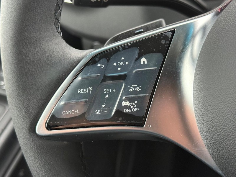 Mercedes-Benz Sprinter Van Vehicle Image 10