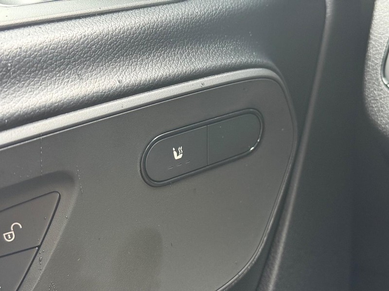 Mercedes-Benz Sprinter Van Vehicle Image 14