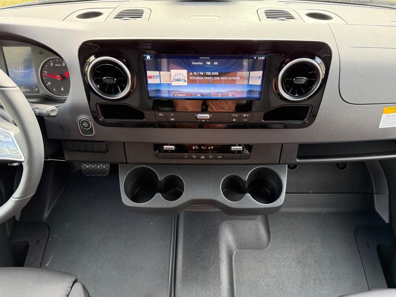 Mercedes-Benz Sprinter Van Vehicle Image 7