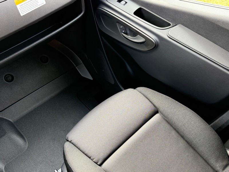 Mercedes-Benz Sprinter Van Vehicle Image 10