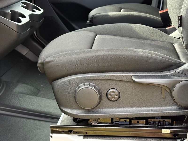 Mercedes-Benz Sprinter Van Vehicle Image 17