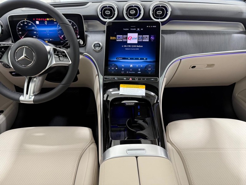 Mercedes-Benz GLC Vehicle Image 6