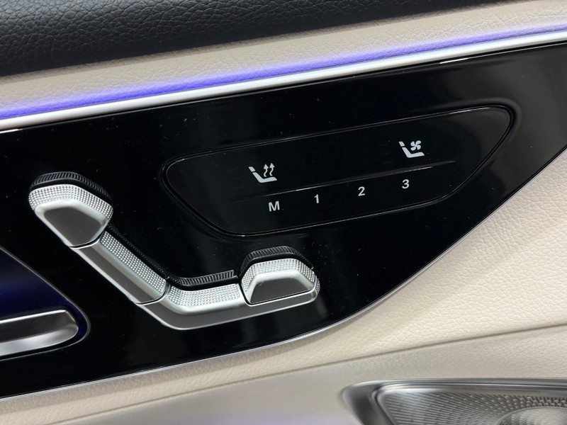 Mercedes-Benz GLC Vehicle Image 11