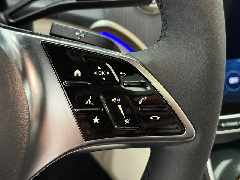 Mercedes-Benz GLC Vehicle Image 13