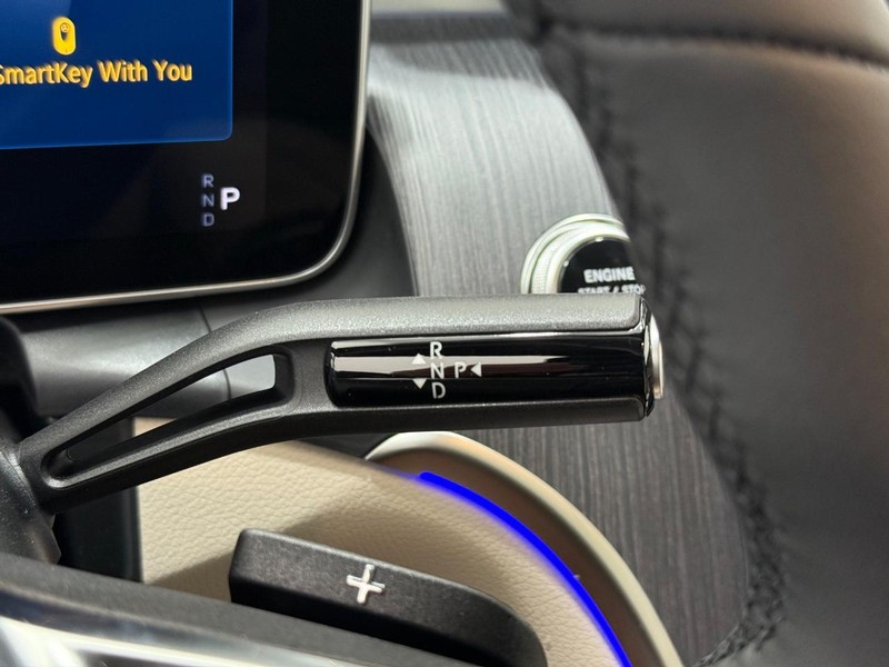 Mercedes-Benz GLC Vehicle Image 14