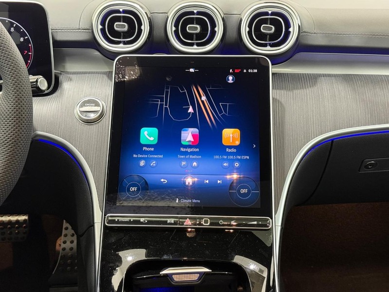 Mercedes-Benz C-Class Vehicle Image 7