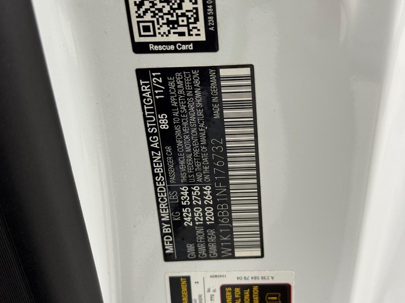 Mercedes-Benz E-Class Vehicle Image 22