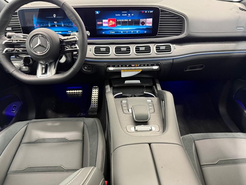 Mercedes-Benz GLE Vehicle Image 6