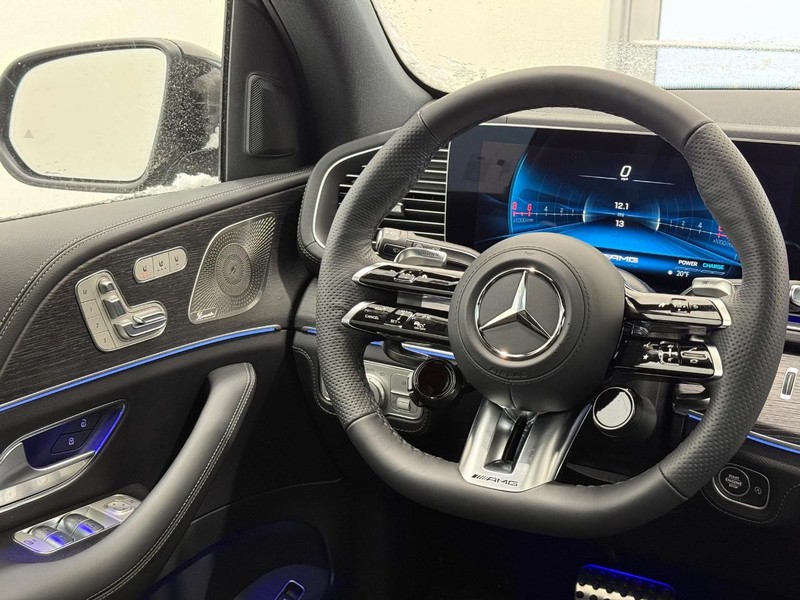 Mercedes-Benz GLE Vehicle Image 8