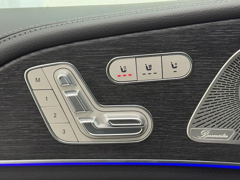 Mercedes-Benz GLE Vehicle Image 10