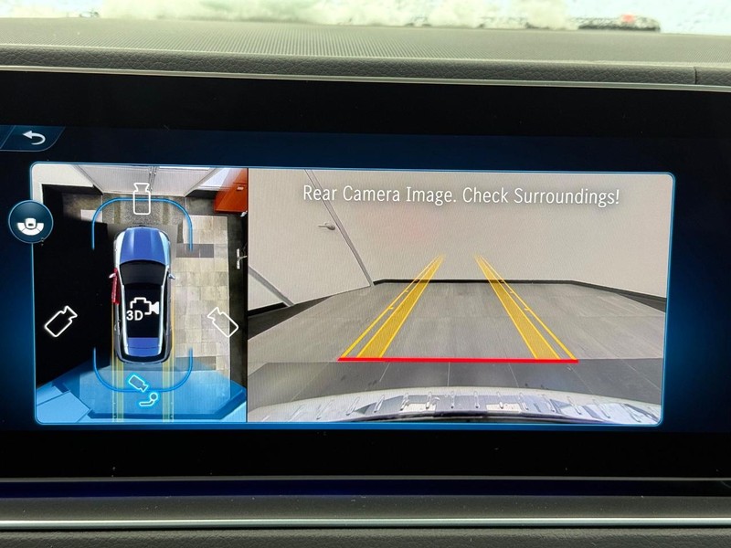 Mercedes-Benz GLE Vehicle Image 14