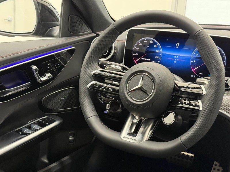 Mercedes-Benz C-Class Vehicle Image 8