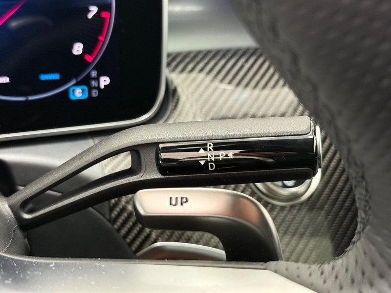 Mercedes-Benz C-Class Vehicle Image 13