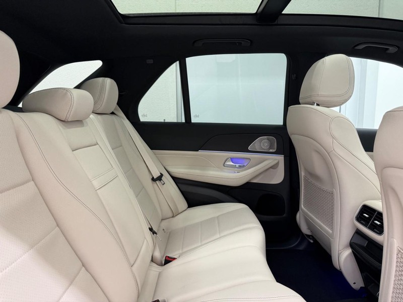 Mercedes-Benz GLE Vehicle Image 5