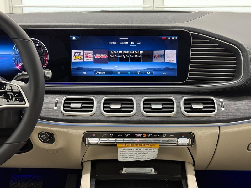 Mercedes-Benz GLE Vehicle Image 8