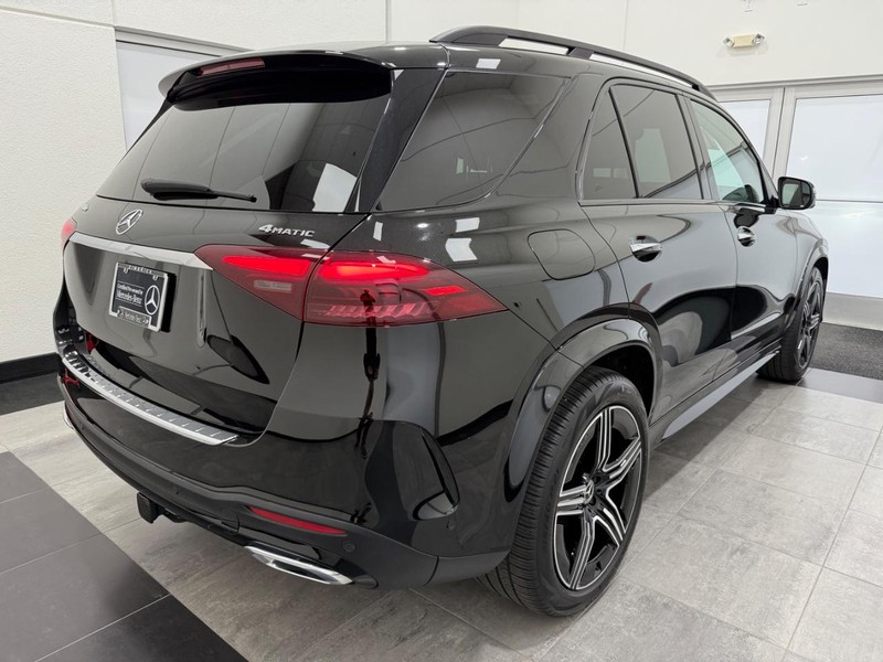 Mercedes-Benz GLE Vehicle Image 2