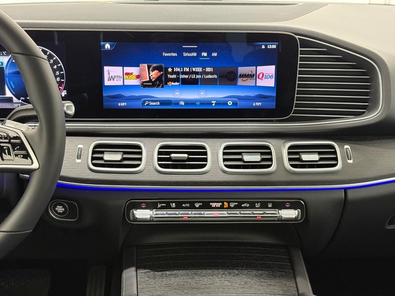 Mercedes-Benz GLE Vehicle Image 10