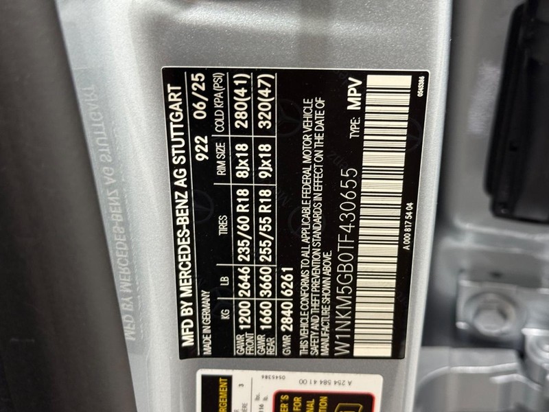 Mercedes-Benz GLC Vehicle Image 17