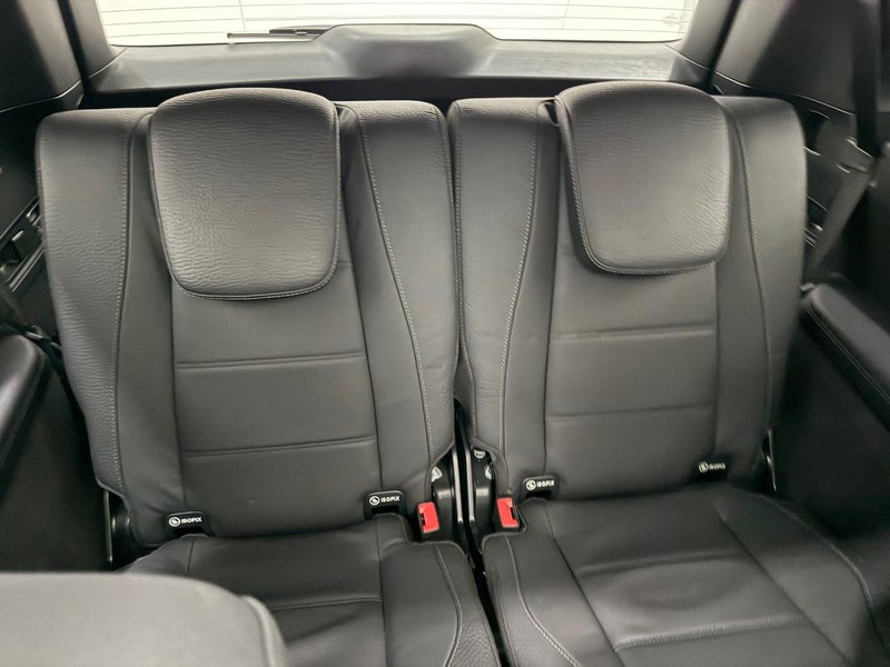 Mercedes-Benz GLS Vehicle Image 9