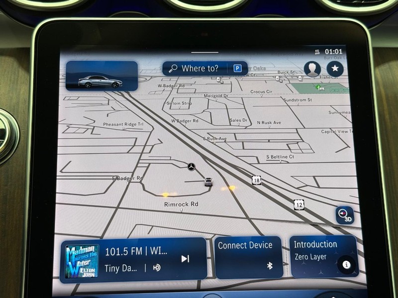 Mercedes-Benz C-Class Vehicle Image 17