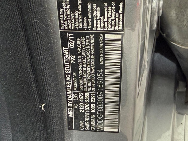 Mercedes-Benz C-Class Vehicle Image 21