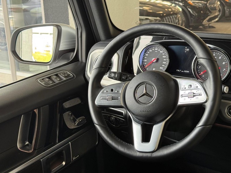 Mercedes-Benz G-Class Vehicle Image 11