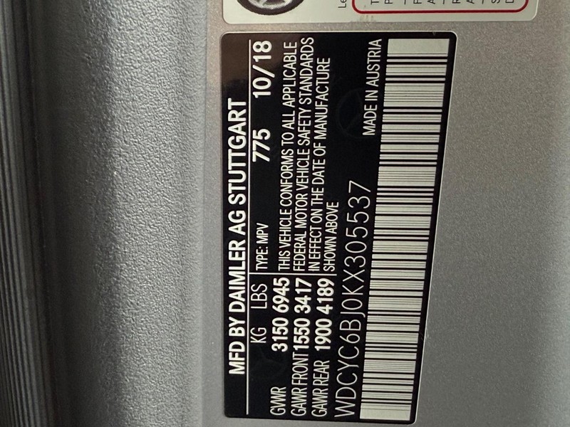 Mercedes-Benz G-Class Vehicle Image 19