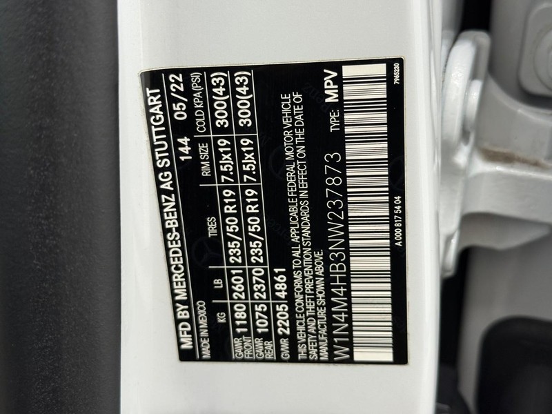 Mercedes-Benz GLB Vehicle Image 20