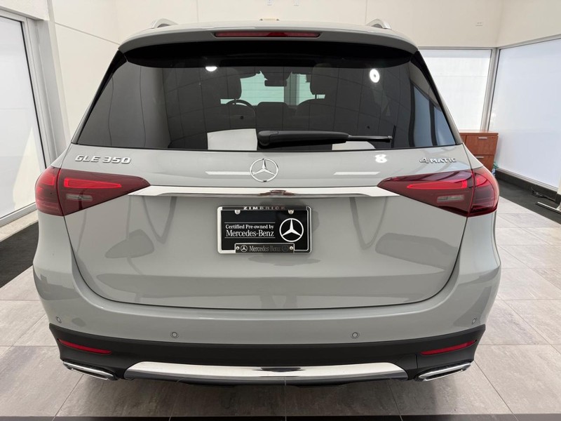 Mercedes-Benz GLE Vehicle Image 3