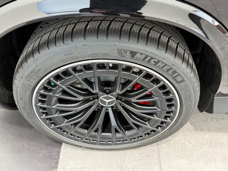 Mercedes-Benz GLC Vehicle Image 3