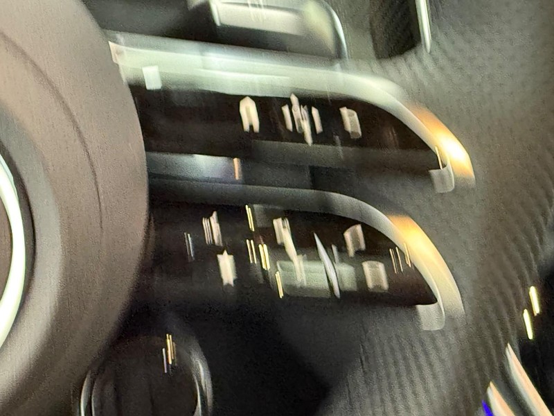 Mercedes-Benz GLC Vehicle Image 12