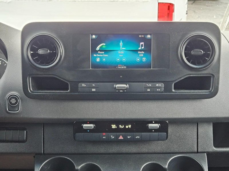 Mercedes-Benz Sprinter Van Vehicle Image 9