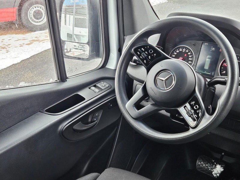 Mercedes-Benz Sprinter Van Vehicle Image 13