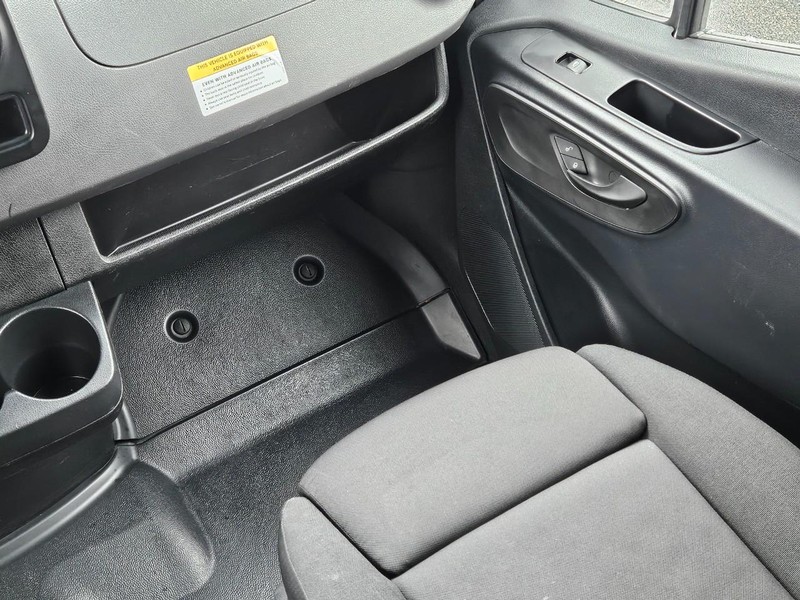 Mercedes-Benz Sprinter Van Vehicle Image 14