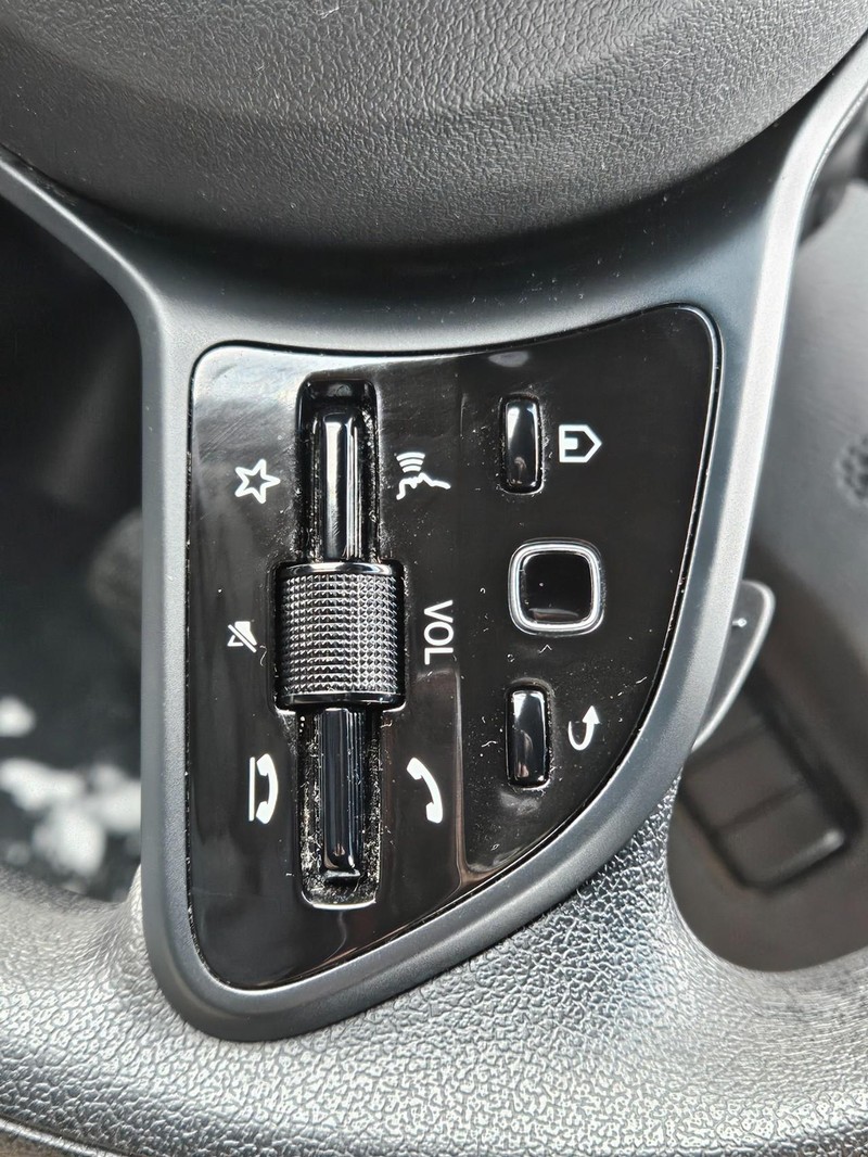 Mercedes-Benz Sprinter Van Vehicle Image 16