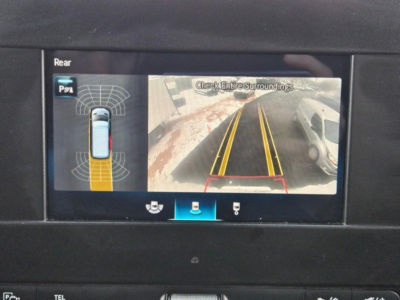 Mercedes-Benz Sprinter Van Vehicle Image 18