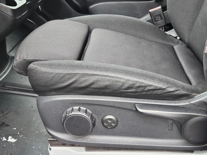 Mercedes-Benz Sprinter Van Vehicle Image 21