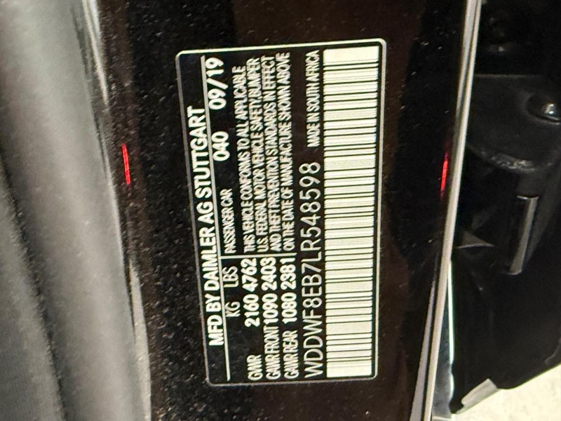 Mercedes-Benz C-Class Vehicle Image 21