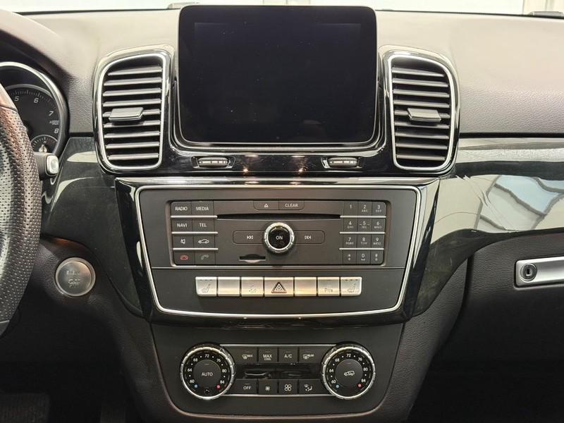 Mercedes-Benz GLE Vehicle Image 10