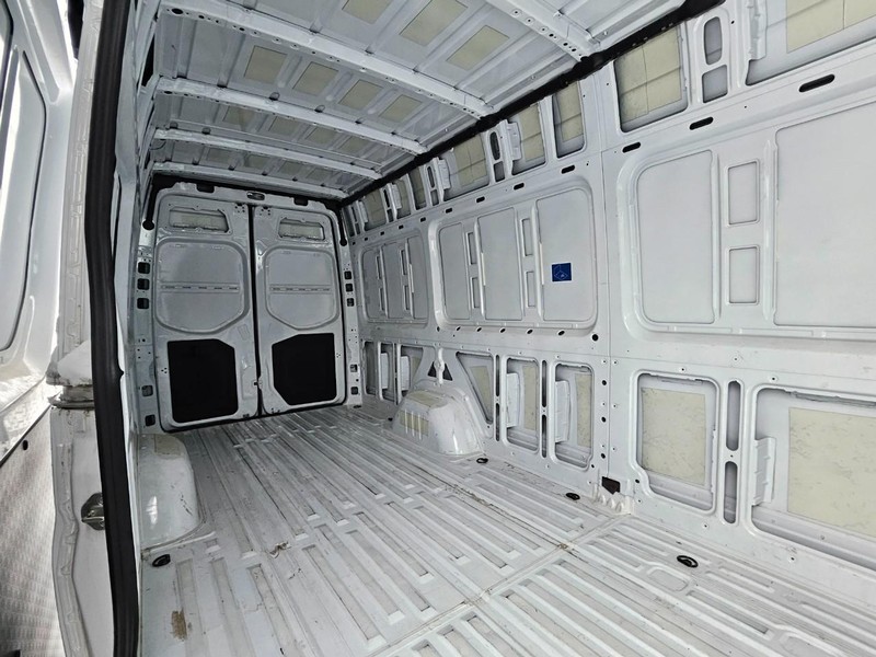 Mercedes-Benz Sprinter Van Vehicle Image 7