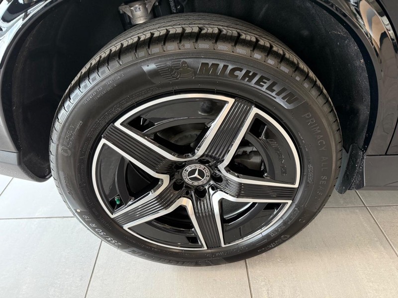 Mercedes-Benz GLC Vehicle Image 3